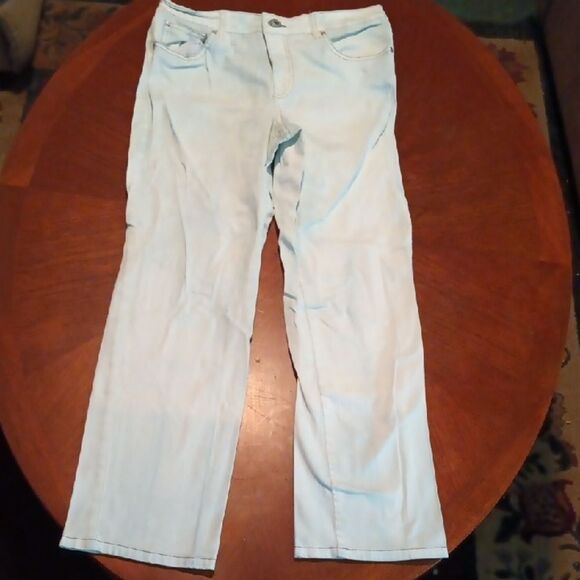 Bandolino Light Blue Jeans - Picture 1 of 5